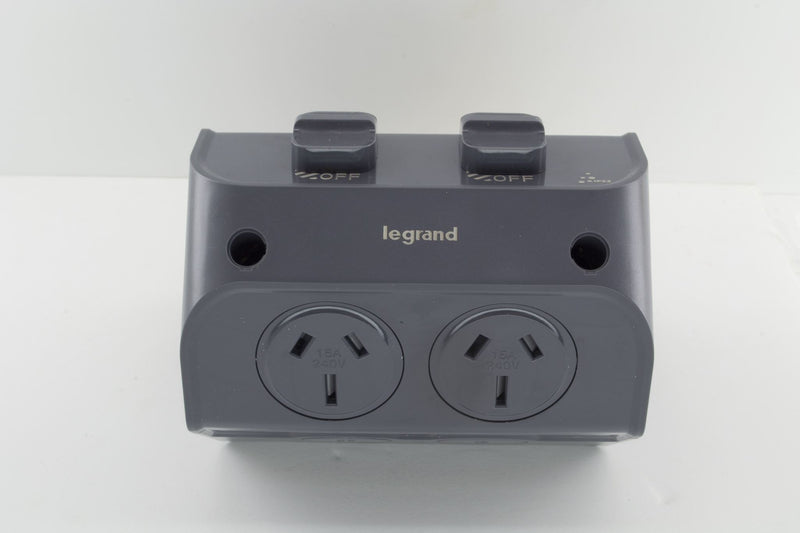Legrand Double Exterior PP 15A Dual Wiring